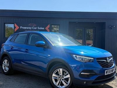 Second-hand Vauxhall Grandland X S 130 CP (95 kW) 2018 Albastru SUV