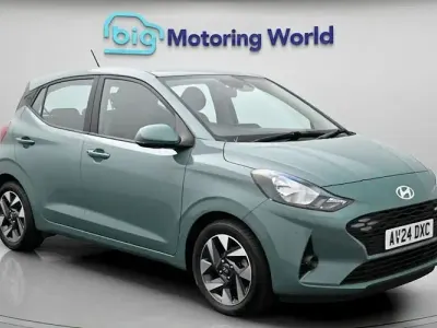 Używany Hyundai i10 Advanced 67 KM (49 kW) 2024 Zielony Hatchback