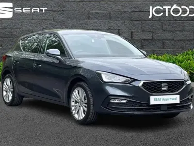 Usata Seat Leon SE Dynamic 108 CV (79 kW) 2022 Grigio Utilitaria