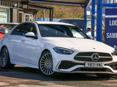 Usado Mercedes C200 AMG Line Premium 204 HP (150 kW) 2022 Branco Sedan