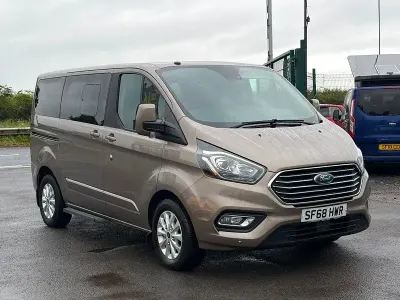 Used Ford Transit Custom Titanium 130 HP (95 kW) 2019 Silver Van