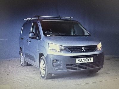 Second-hand Peugeot Partner Premium 131 CP (96 kW) 2021 Gri Monovolum