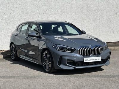 Usado BMW 118 M Sport 135 HP (99 kW) 2021 Cinzento Citadino