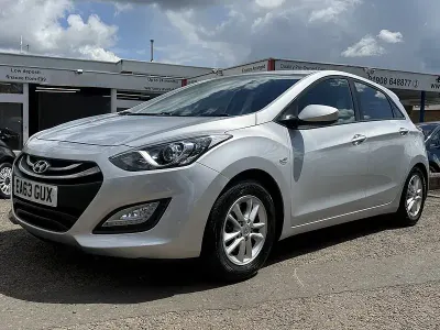 Used Hyundai i30 Active 100 HP (73 kW) 2013 Silver Hatchback