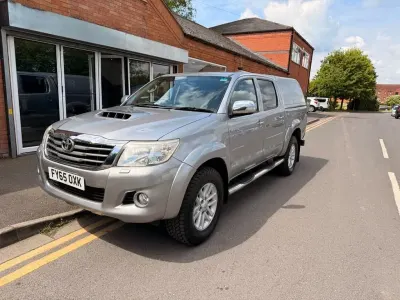 Używany Toyota HiLux 171 KM (125 kW) 2015 Srebrny Pickup