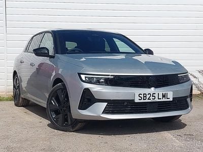 Two coat metallic crystal silver New 2025 Vauxhall Astra Hatchback | £21,998 (Good price)