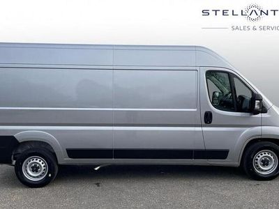 New Citroën Relay 138 HP (101 kW) 2026 Grey Van