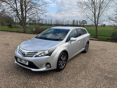 Used Toyota Avensis 147 HP (108 kW) 2014 Silver Estate