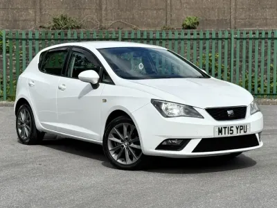 Używany Seat Ibiza I-Tech 105 KM (77 kW) 2015 Biały Hatchback