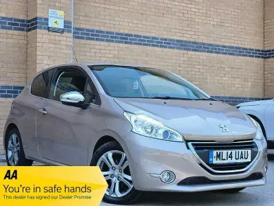 Used Peugeot 208 Allure 2014 Pink Hatchback