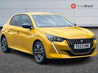Używany Peugeot 208 Active+ 2023 Żółty Hatchback