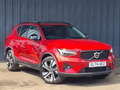 Used Volvo XC40 Ultra 197 HP (144 kW) 2024 Red SUV