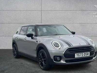 Usado Mini Cooper Clubman Classic 134 CV (98 kW) 2024 Plateado Familiar