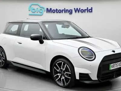 Used Mini Cooper Sport 135 kW (184 HP) 2025 White Hatchback