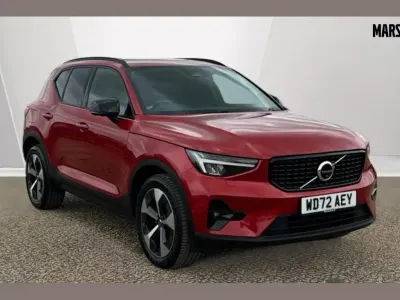 Used Volvo XC40 Ultimate 194 HP (142 kW) 2023 Red SUV