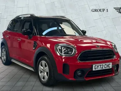 Używany Mini Cooper Countryman Classic 136 KM (100 kW) 2022 Czerwony SUV