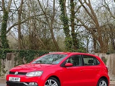 Begagnad VW Polo SE 2015 Röd Halvkombi