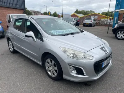 Used Peugeot 308 Active 92 HP (67 kW) 2013 Silver Hatchback