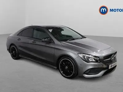 Usado Mercedes CLA200 AMG line 156 HP (114 kW) 2018 Cinzento Sedan