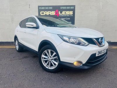 White Used 2015 Nissan Qashqai Acenta+ SUV | £7,995 (A bit pricey)