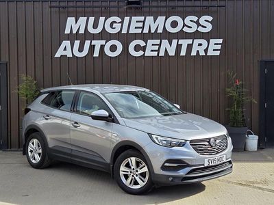 Used Vauxhall Grandland X S 130 HP (95 kW) 2019 Grey SUV