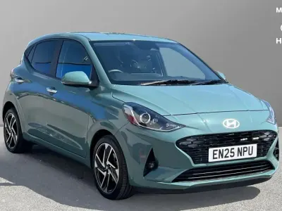 Used Hyundai i10 Premium 79 HP (58 kW) 2025 Green Hatchback