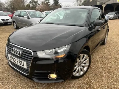 Begagnad Audi A1 Sport 122 HK (89 kW) 2012 Svart Halvkombi