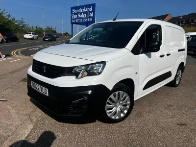 Used Peugeot Partner Premium 131 HP (96 kW) 2022 White MPV