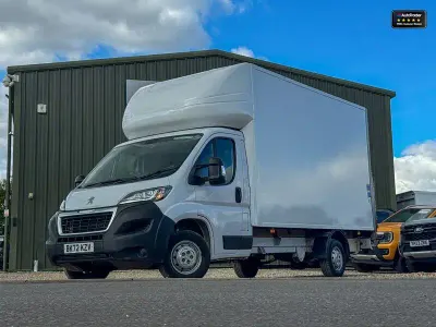 Second-hand Peugeot Boxer 140 CP (102 kW) 2022 Alb Van