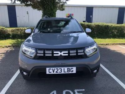 Begagnad Dacia Duster Expression 89 HK (65 kW) 2023 Grå SUV