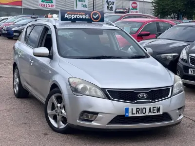 Used Kia Ceed 2010 Silver Hatchback