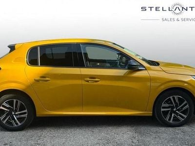 Used Peugeot 208 Allure+ 99 HP (72 kW) 2023 Yellow Hatchback