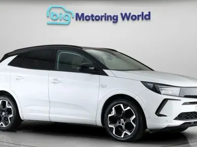 Used Vauxhall Grandland X Ultimate 131 HP (96 kW) 2023 White SUV