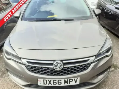 Second-hand Vauxhall Astra 125 CP (91 kW) 2016 Gri Hatchback