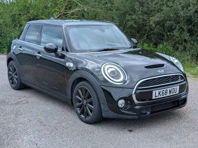 Usado Mini Cooper S Hatch 2018 Preto Citadino