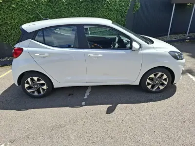 New Hyundai i10 Advanced 63 HP (46 kW) 2026 White Hatchback