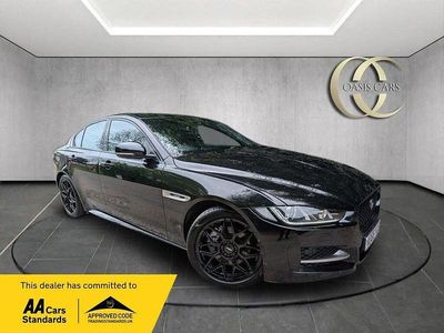 Begagnad Jaguar XE R-Sport 180 HK (132 kW) 2016 Svart Sedan