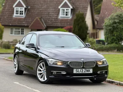 Usado BMW 320 Advantage 2013 Negro Berlina