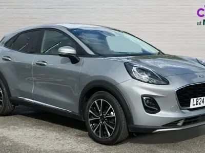 Używany Ford Puma Titanium 125 KM (91 kW) 2024 Srebrny SUV