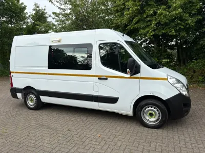 Used Vauxhall Movano 130 HP (95 kW) 2019 White MPV