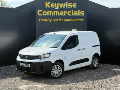 Usado Peugeot Partner Premium 2021 Branco Monovolume