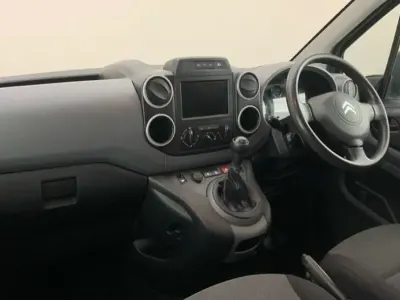 Używany Citroën Berlingo 100 KM (73 kW) 2017 Biały Minivan