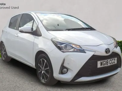 Used Toyota Yaris 111 HP (81 kW) 2018 Pure white Hatchback