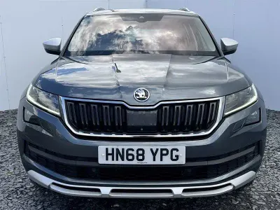 Usado Skoda Kodiaq 190 CV (139 kW) 2018 Gris SUV