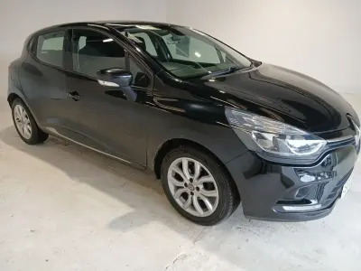 Used Renault Clio IV Dynamique 75 HP (55 kW) 2018 Black Hatchback