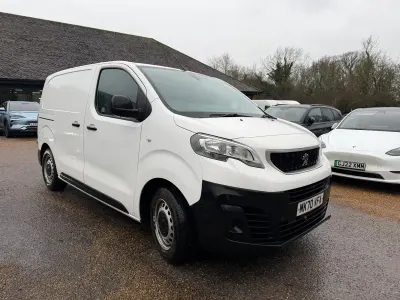 Używany Peugeot Expert S 100 KM (73 kW) 2020 Biały Van