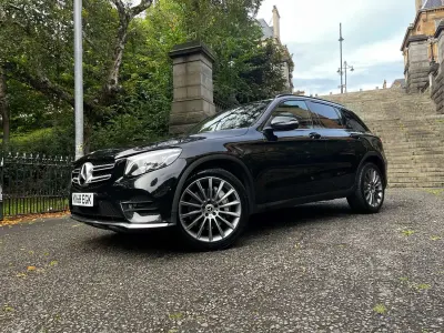 Begagnad Mercedes GLC250 AMG line 2018 Svart SUV