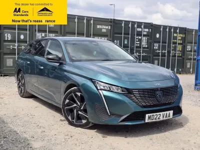 Used Peugeot 308 SW Allure Premium 130 HP (95 kW) 2022 Blue Estate