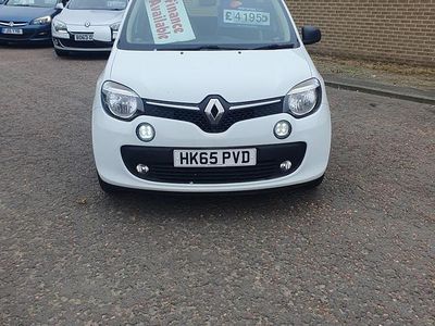 White Used 2015 Renault Twingo Dynamique Hatchback | £2,995 (Fair price)