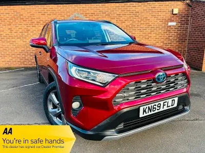 Used Toyota RAV4 Hybrid 222 HP (163 kW) 2019 Red SUV